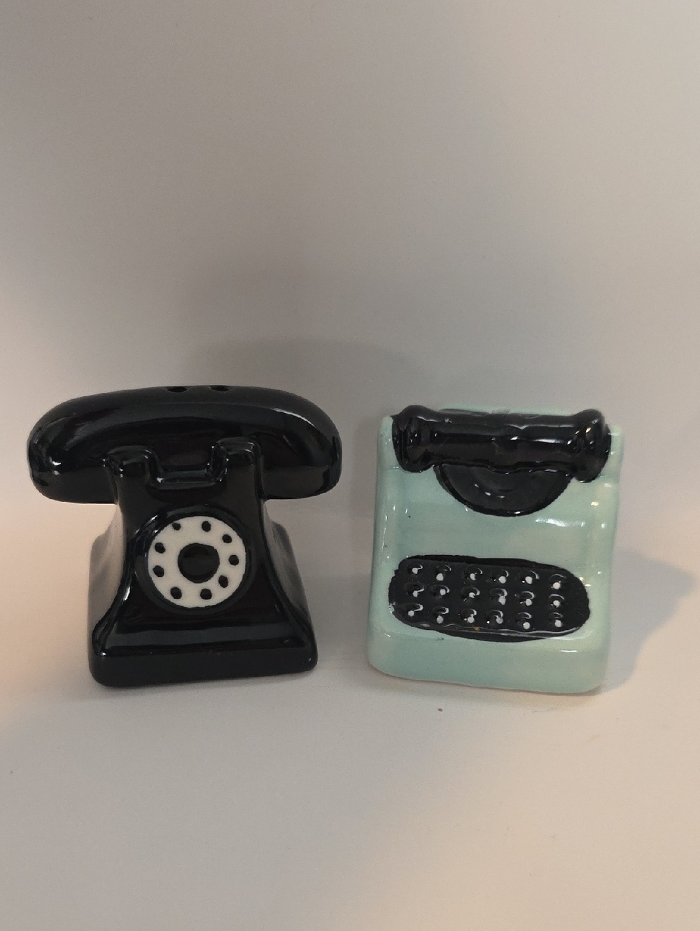 Ceramic Mini Telephone Salt & Pepper Shakers